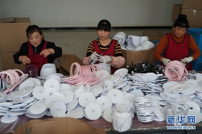 從廢舊塑料到潮流家居 江蘇耿車的綠色轉型與創業新生